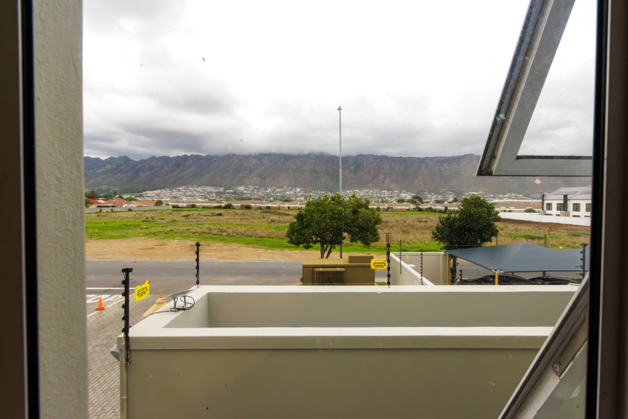 To Let 2 Bedroom Property for Rent in Gordons Bay Central Western Cape